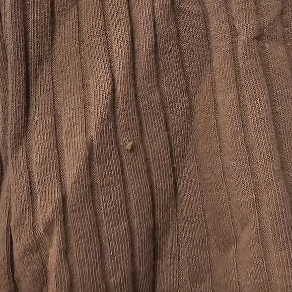 T.I.M.I.N.G - Brown Long-Sleeve Ribbed Faux Button Crop Top - Picture 4 of 6